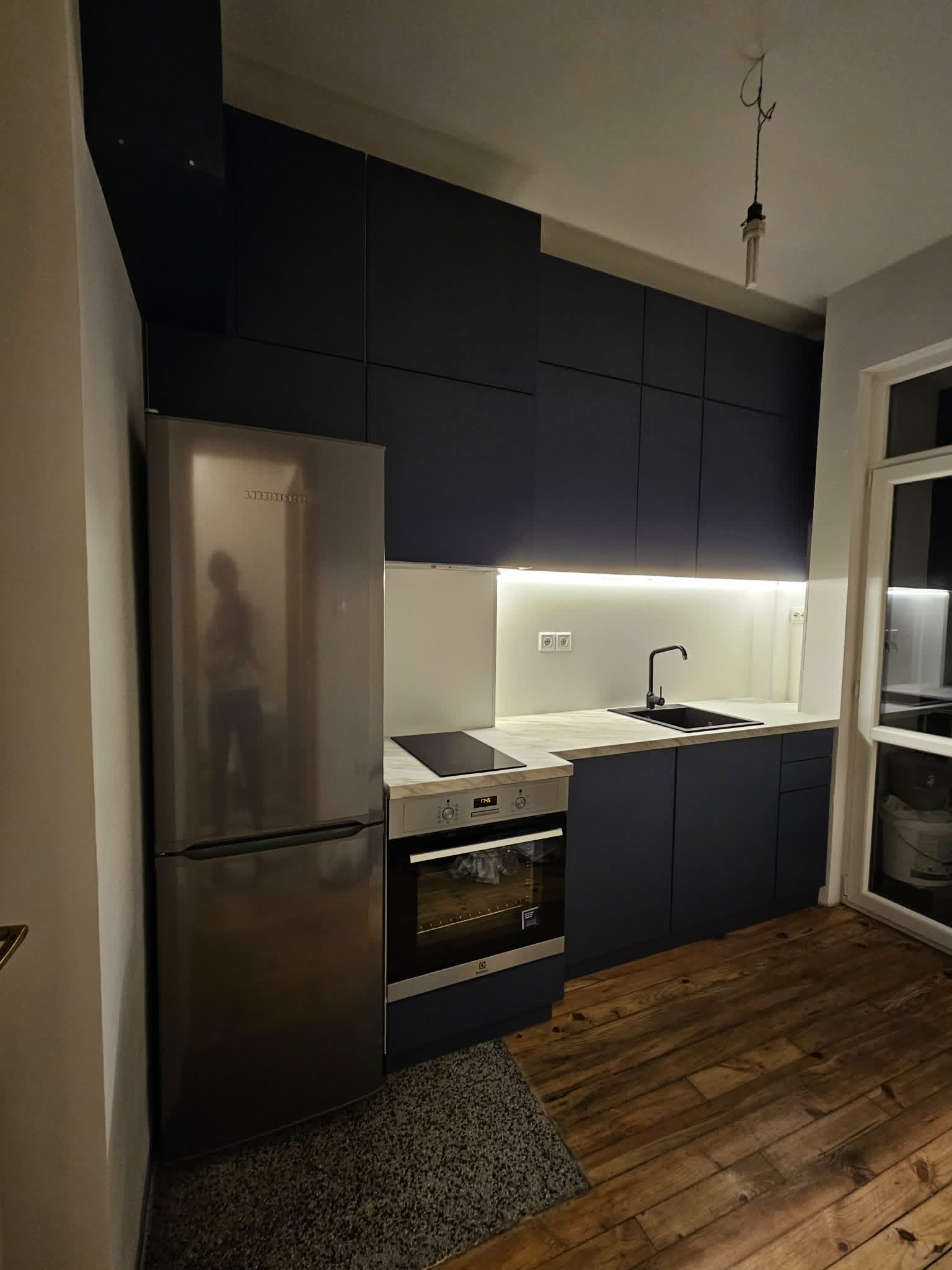 Finished modern kitchen